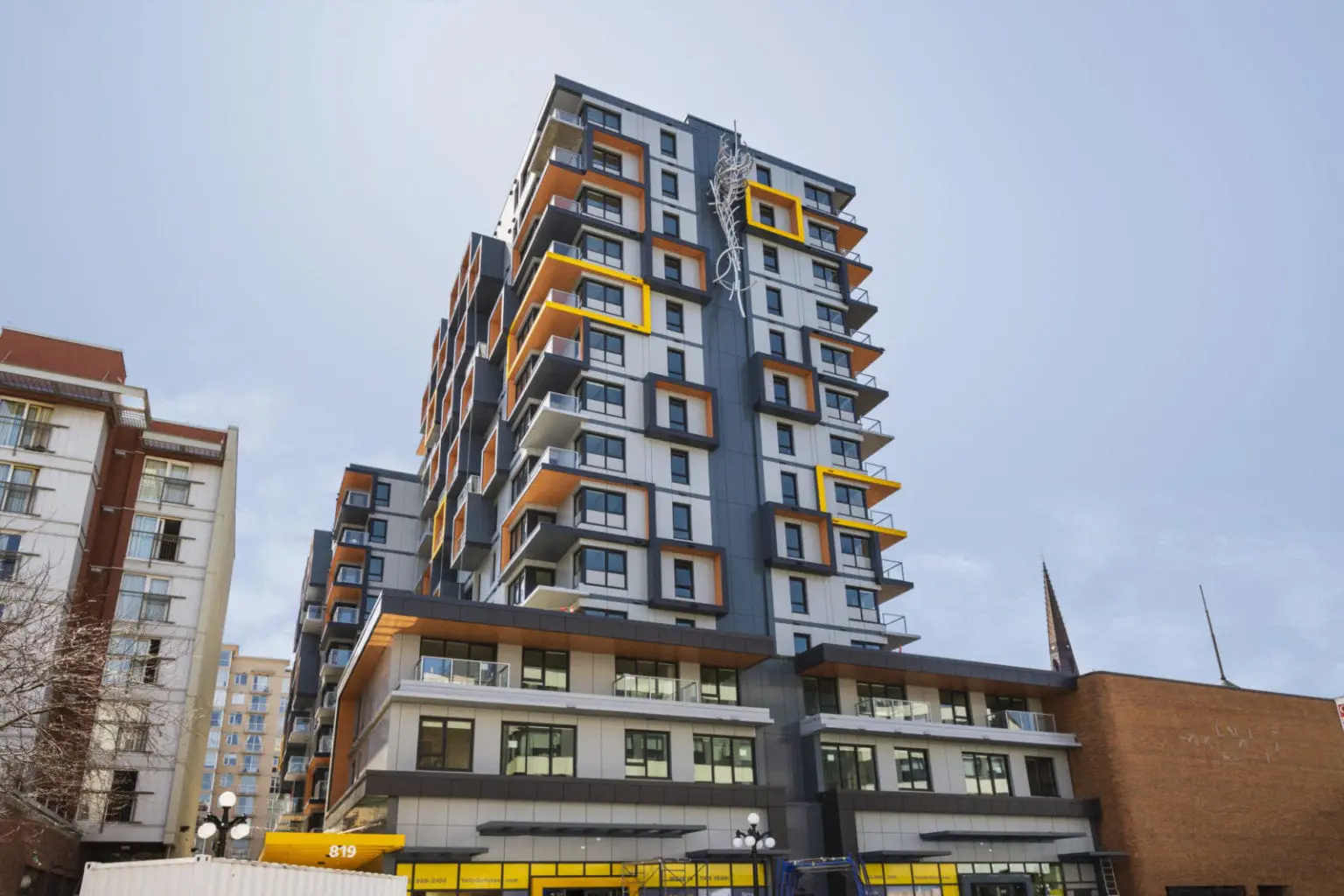 Yellow On Yates 001 E1557429358321