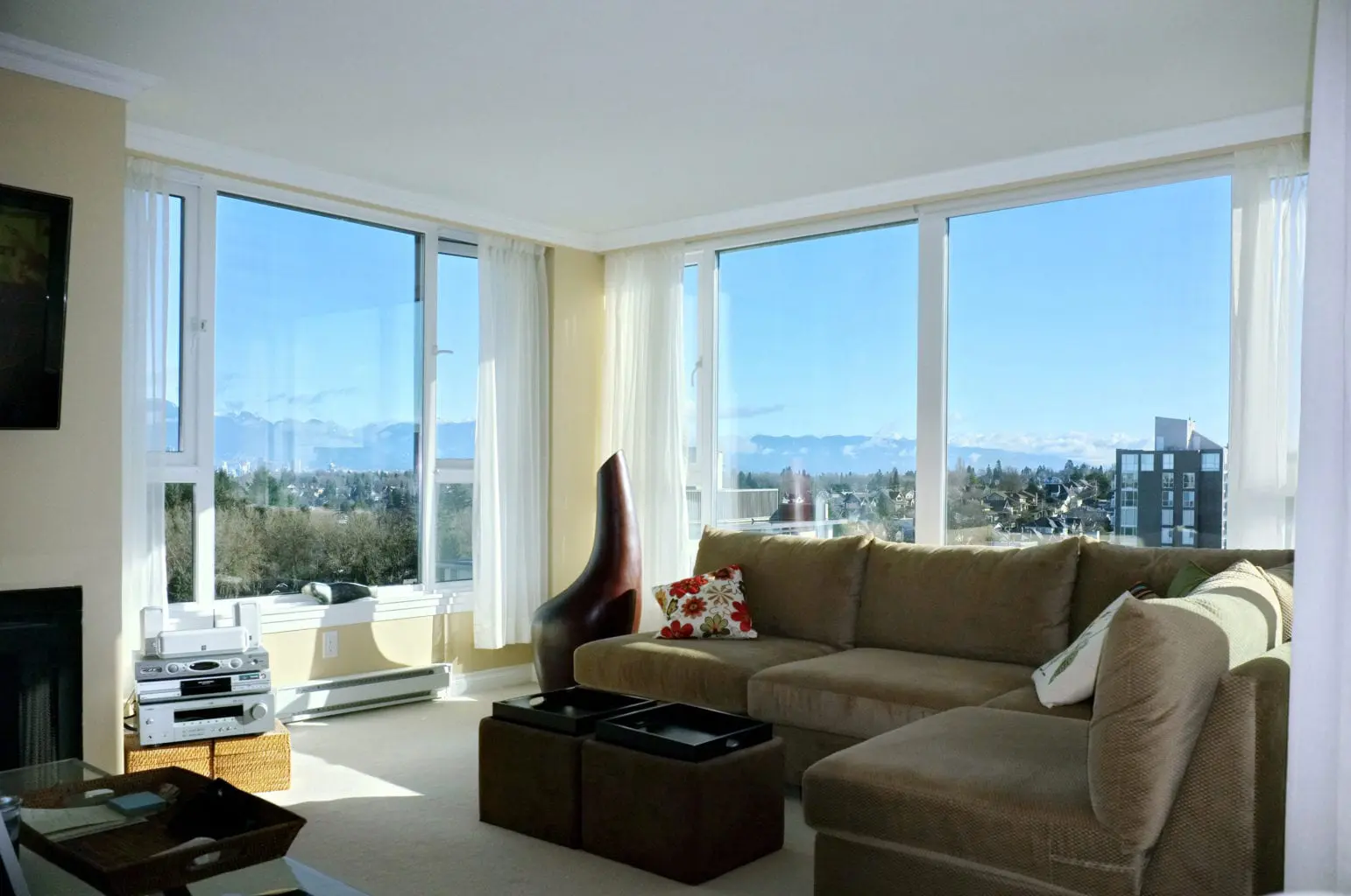 The Belmont Interior