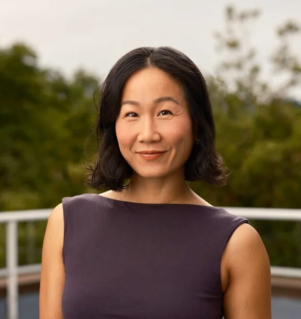 http://Harriet%20Tzou_website%20Headshot