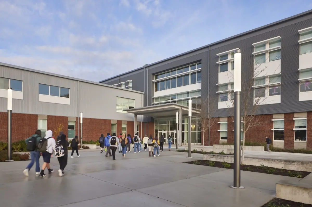 Highline High School Overview 003x