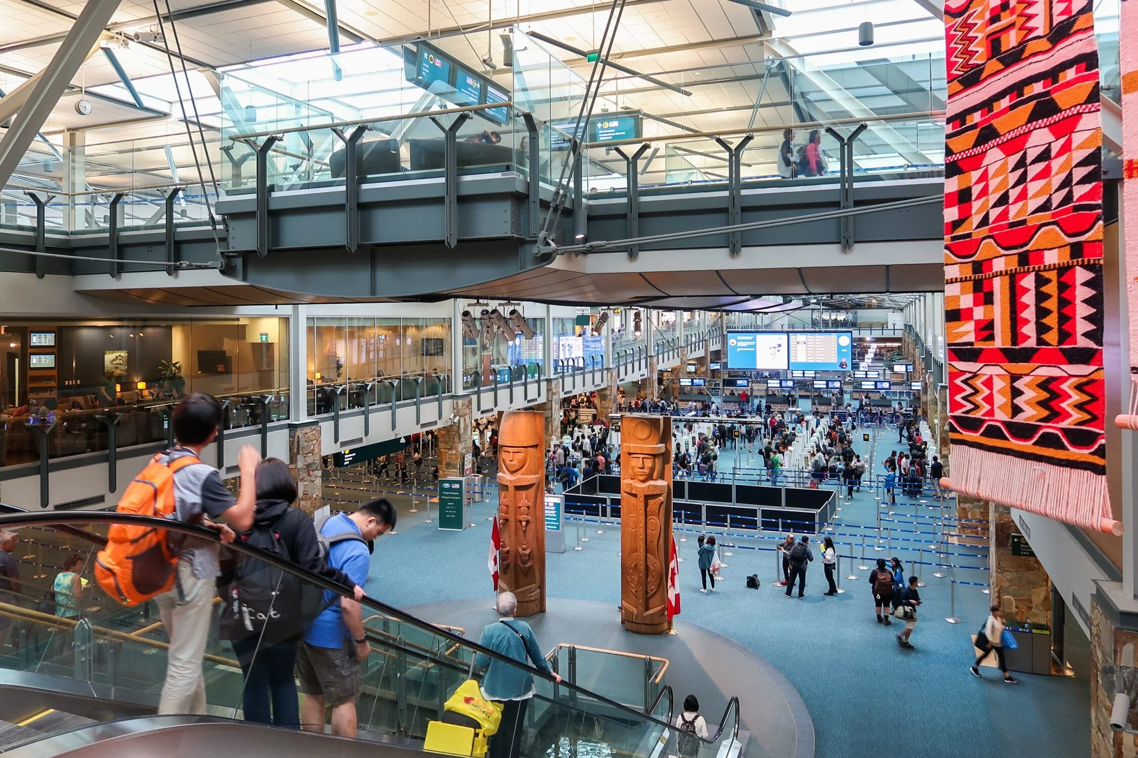 Yvr_international_arrivals_hall_2018